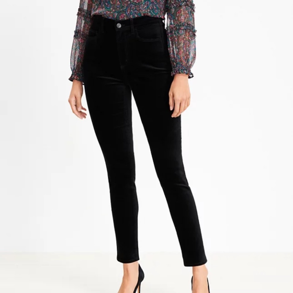 NWOT Ann Taylor Loft Black Velvet Skinny Pants
